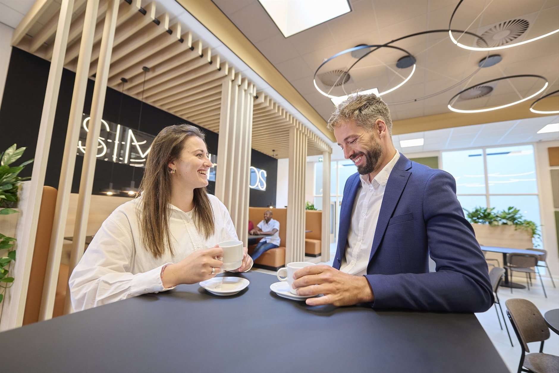 Werknemer en werkgever in gesprek