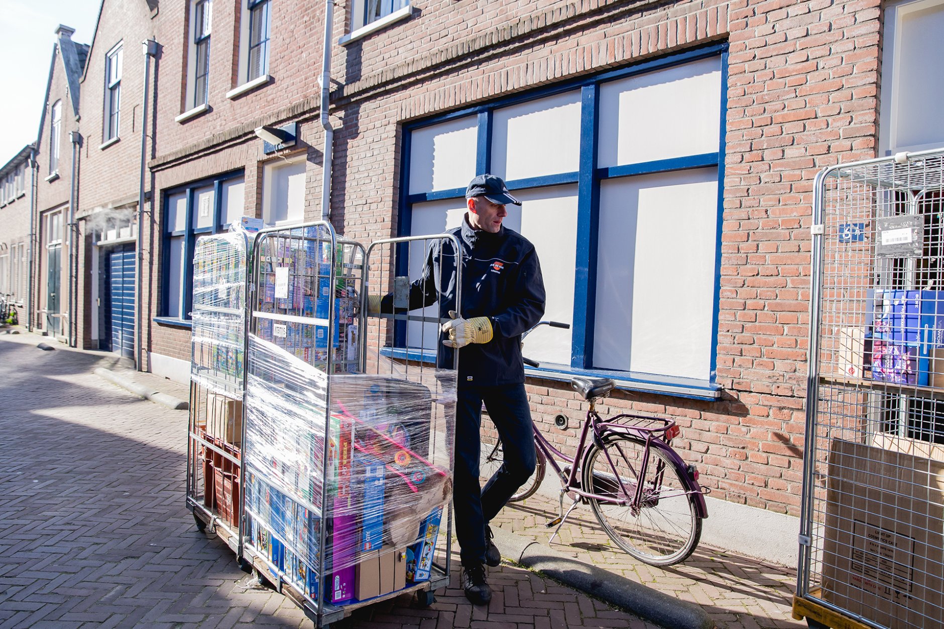 Veilig werken met rolcontainers