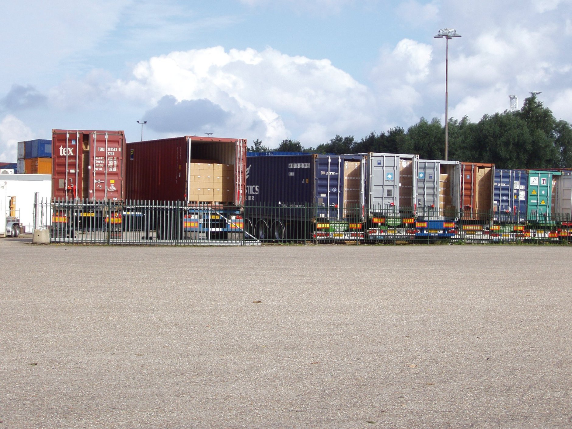 Veilig werken met zeecontainers